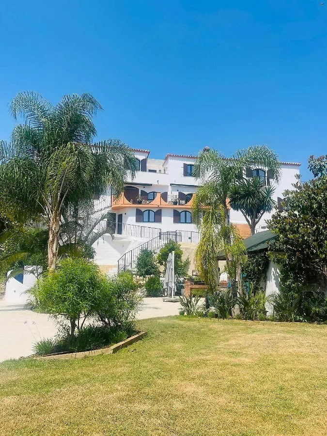 La Pina Verde Estepona Pensión
