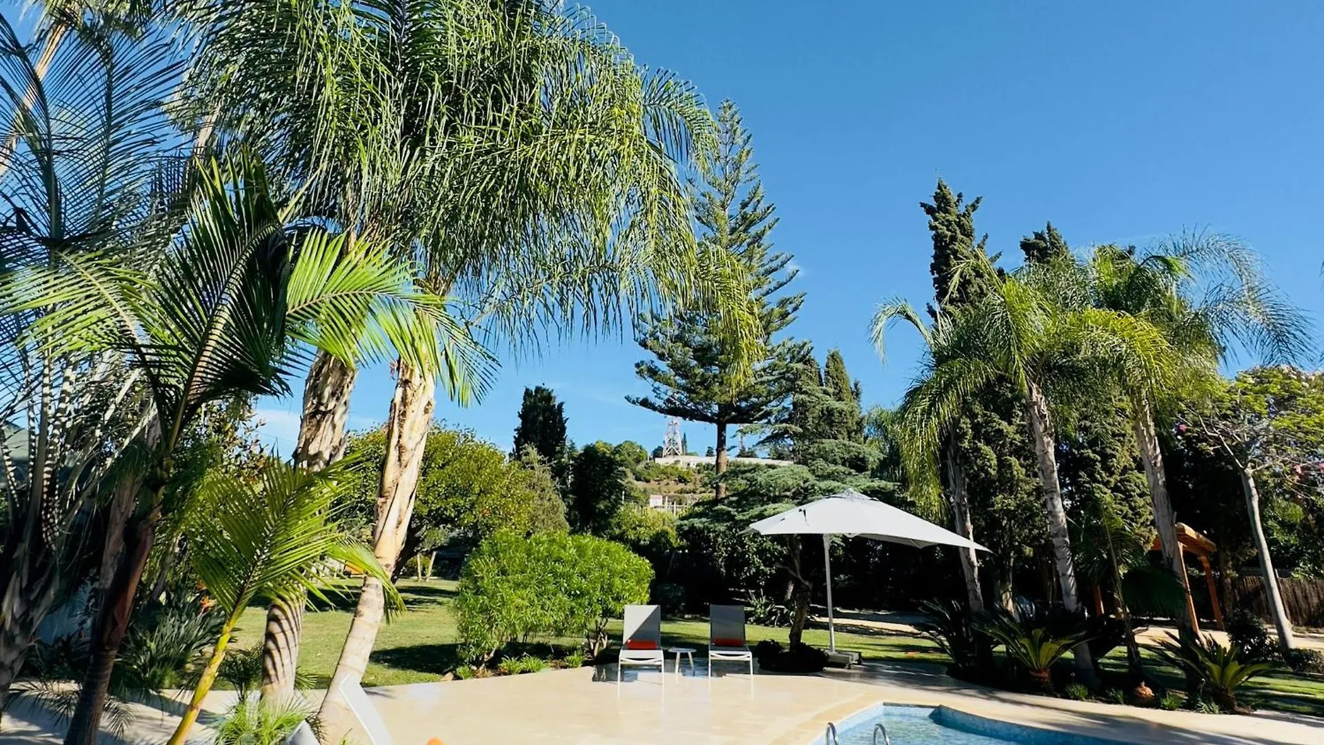 Guest house La Pina Verde Estepona Spain
