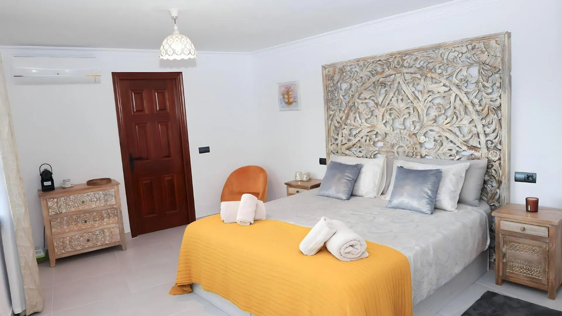 La Pina Verde Estepona Guest house