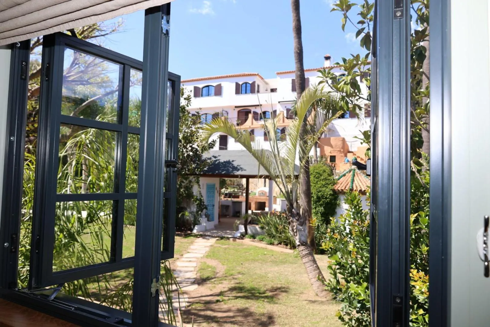 La Pina Verde Estepona Guest house