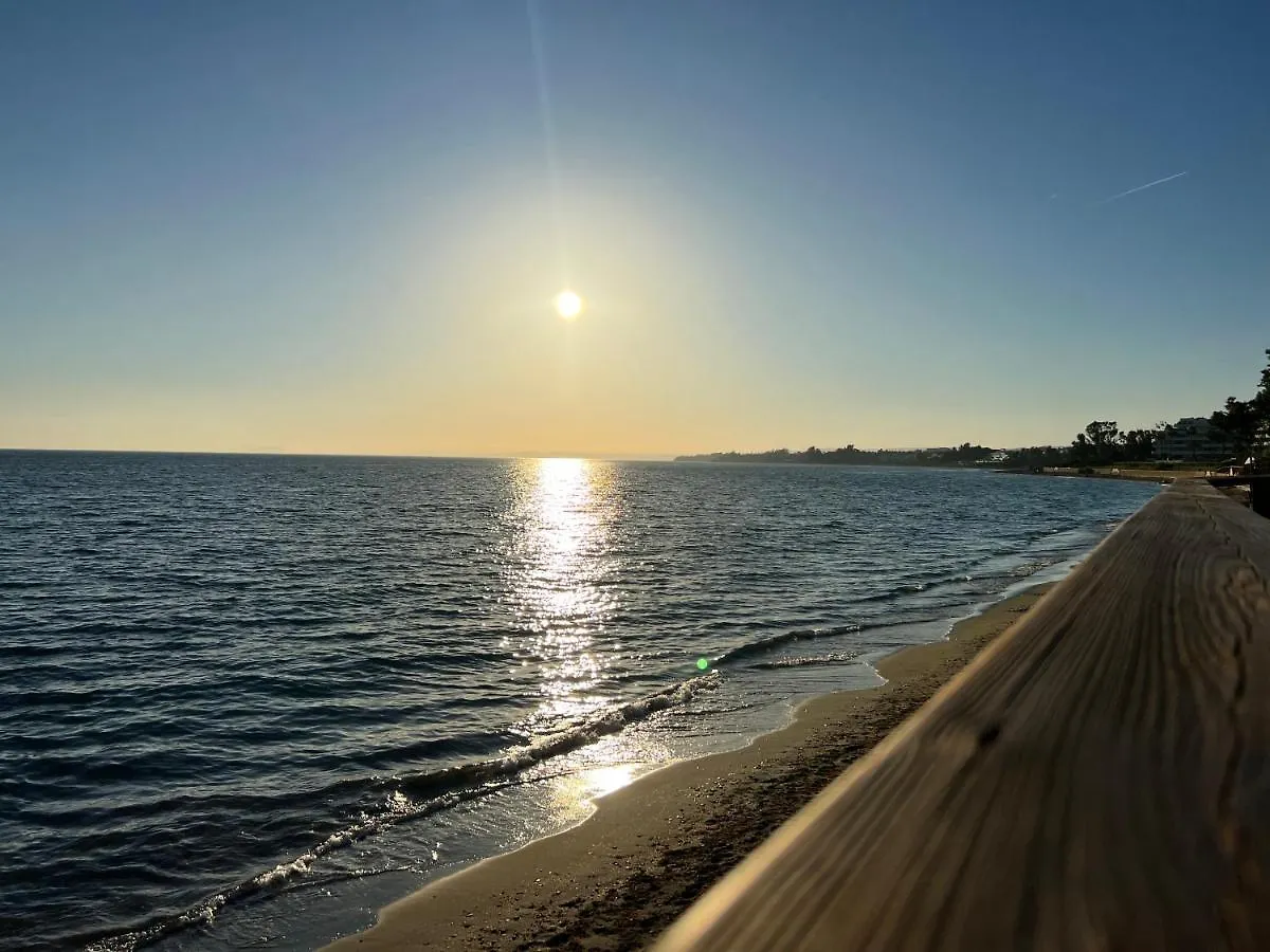 La Pina Verde Estepona Guest house