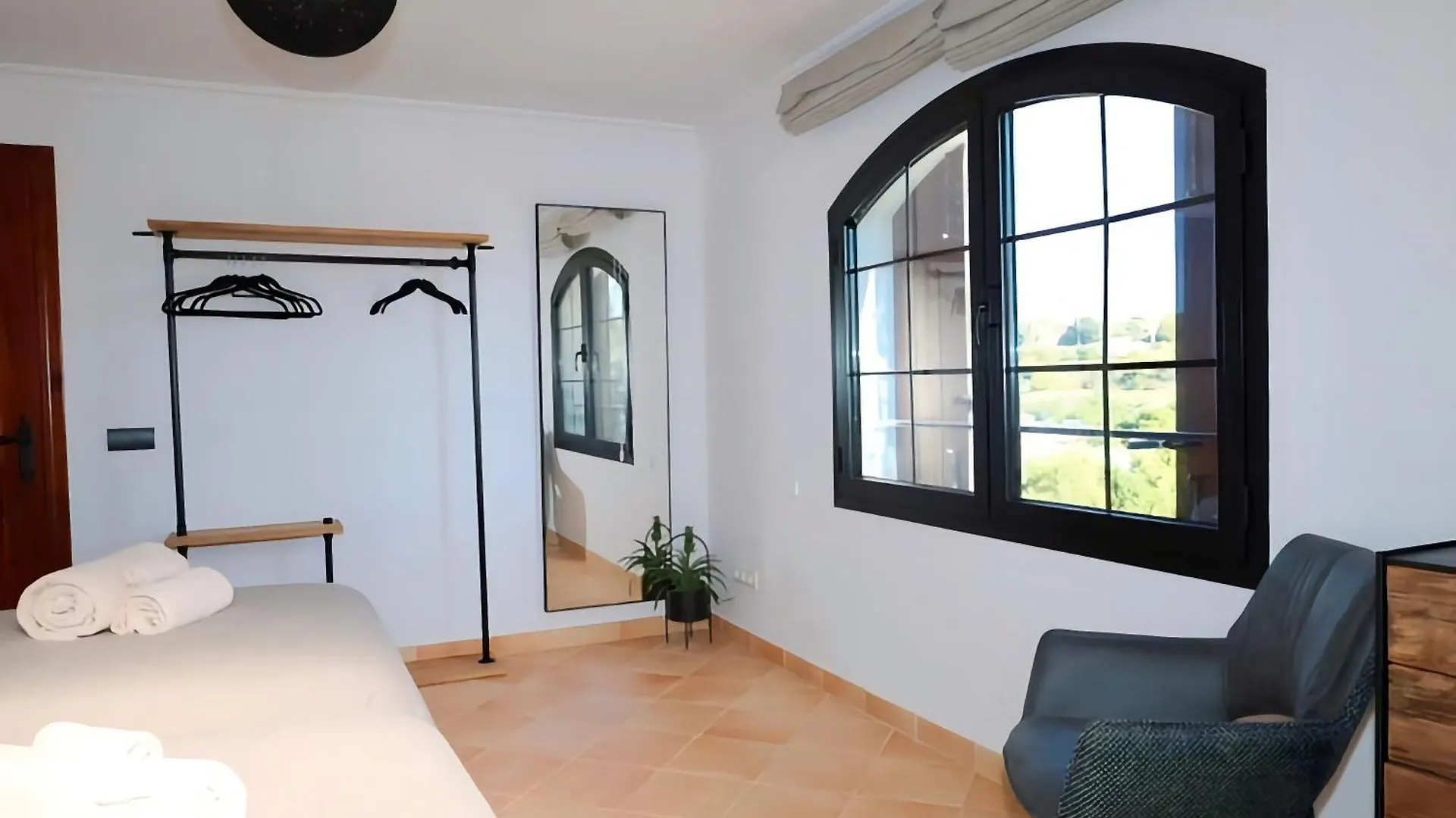 La Pina Verde Estepona Guest house