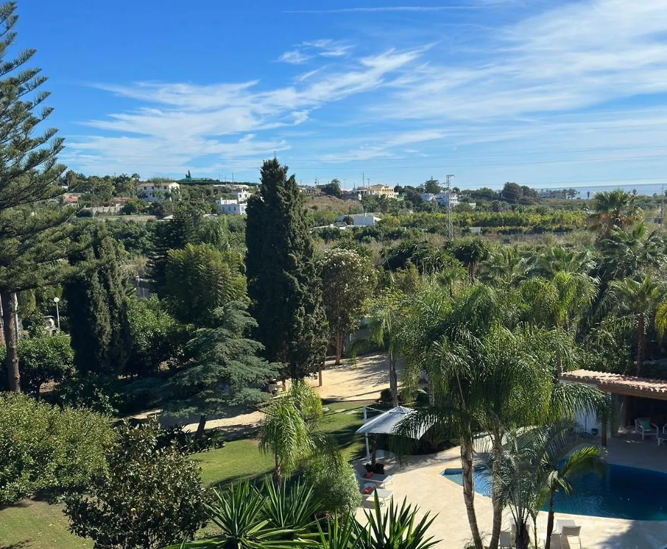 La Pina Verde Estepona Guest house
