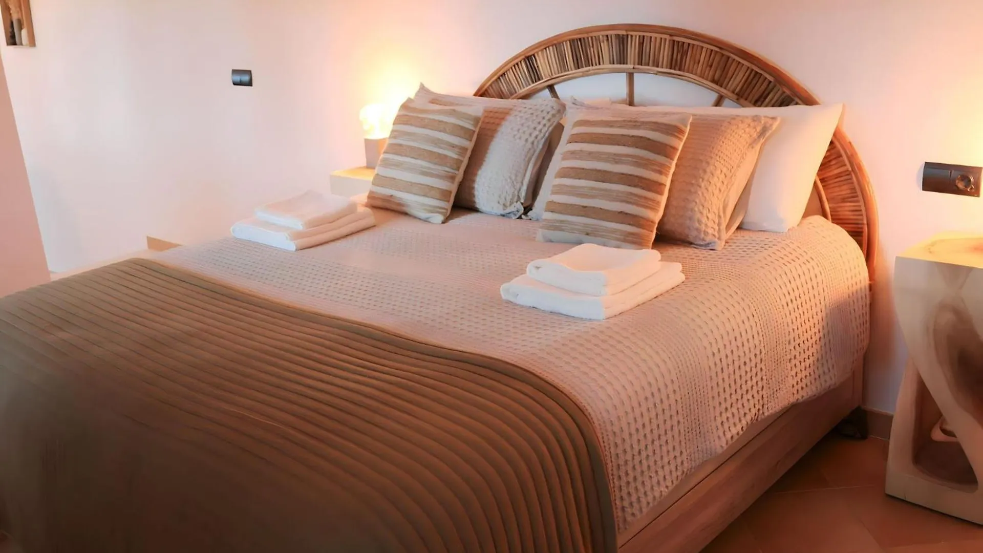 La Pina Verde Estepona Guest house